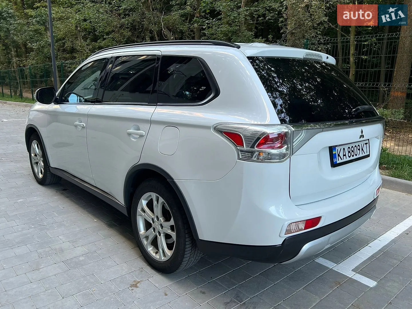 2014 Mitsubishi Outlander - мініатюра 8