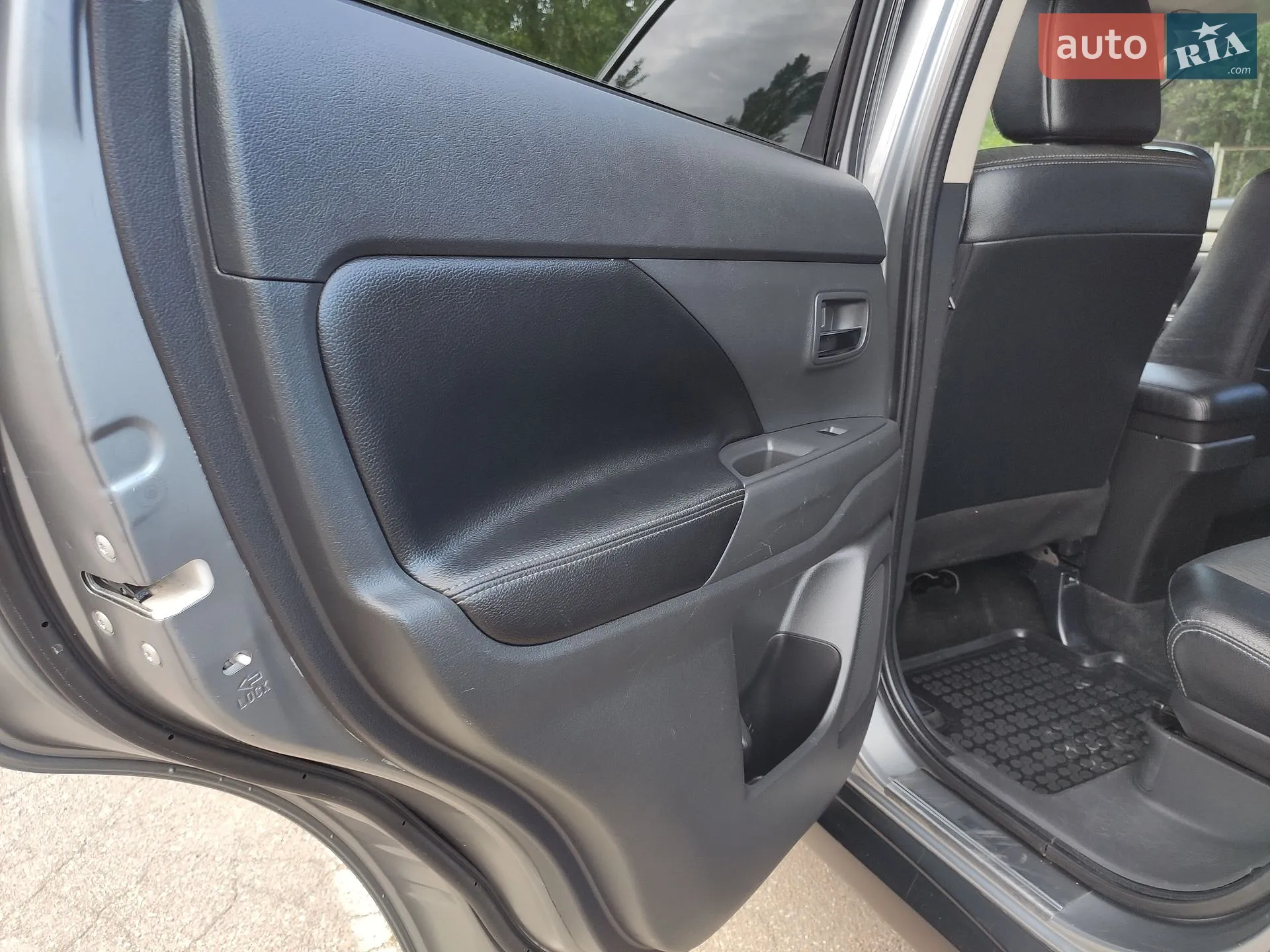 2015 Mitsubishi Outlander - мініатюра 42