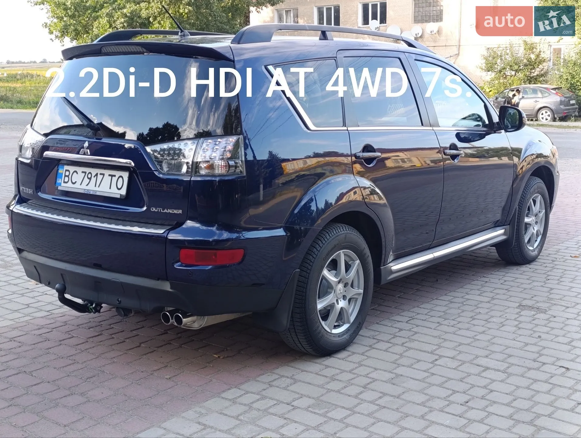 2010 Mitsubishi Outlander - фото 1