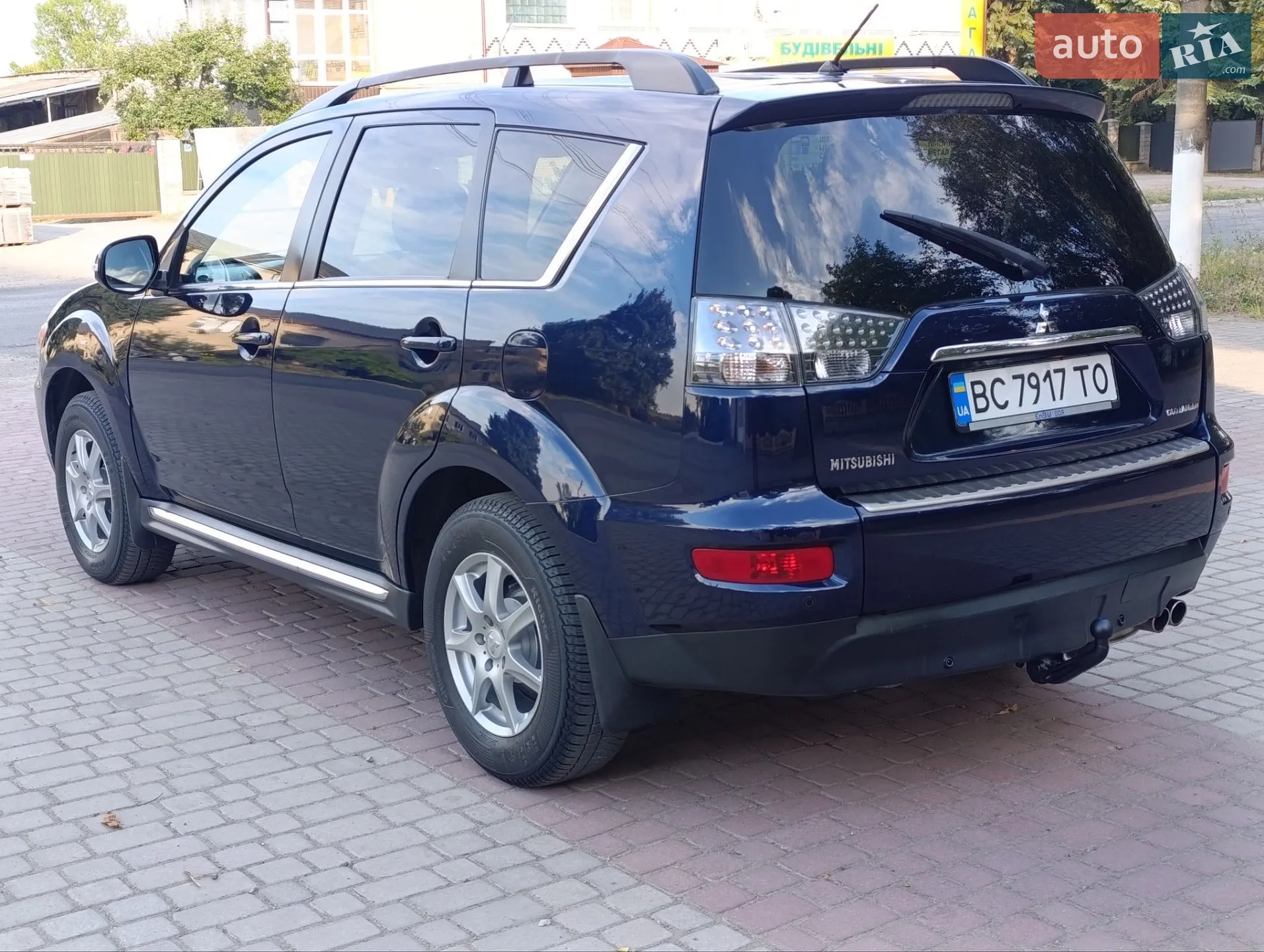 2010 Mitsubishi Outlander - мініатюра 2