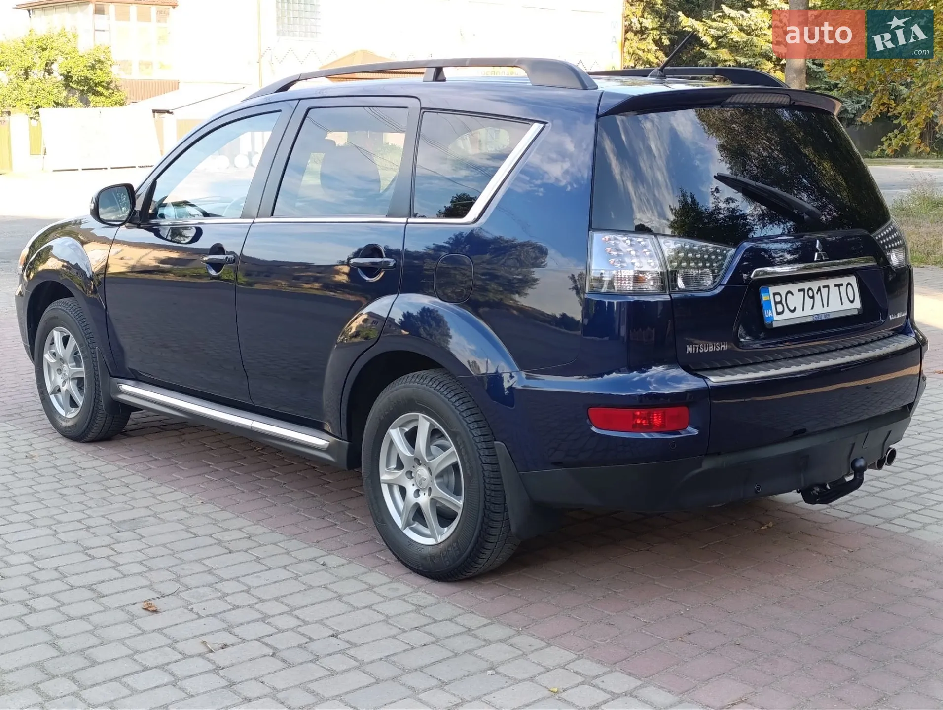 2010 Mitsubishi Outlander - мініатюра 11