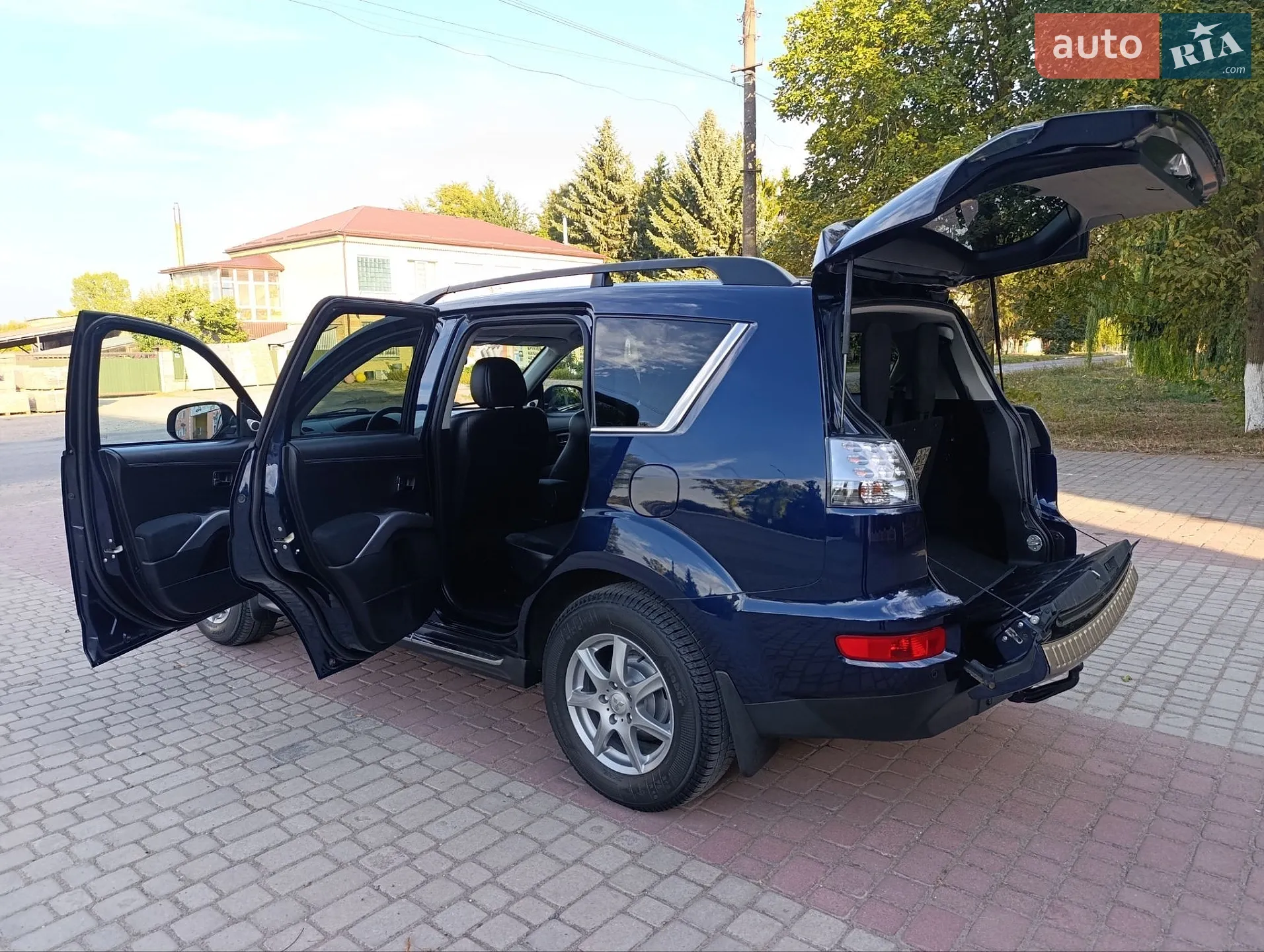 2010 Mitsubishi Outlander - мініатюра 14