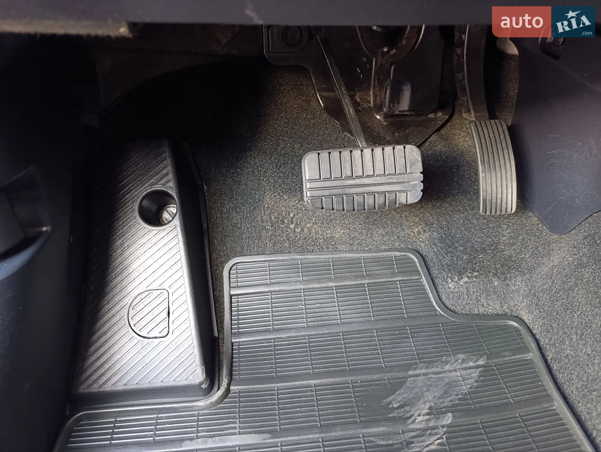 2010 Mitsubishi Outlander - мініатюра 21