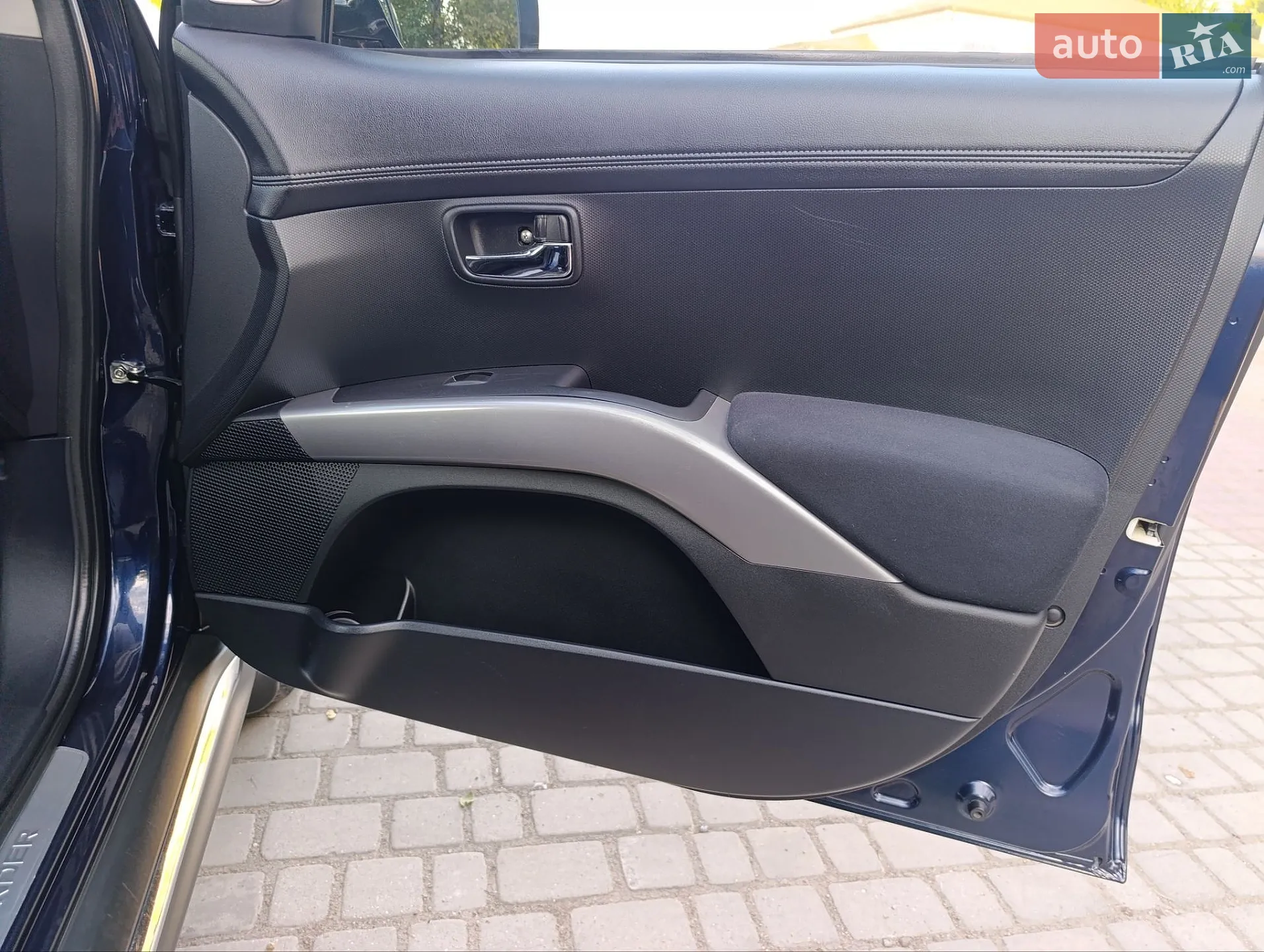 2010 Mitsubishi Outlander - мініатюра 27