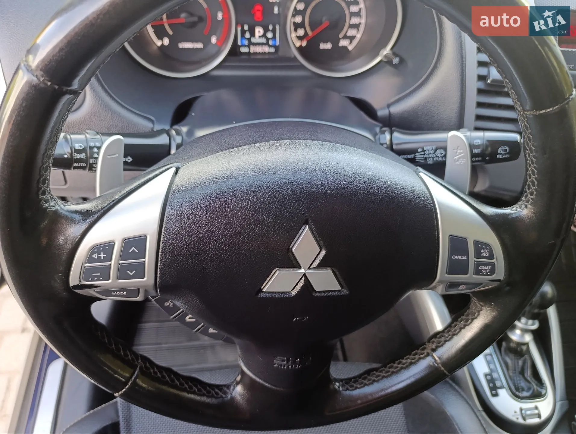 2010 Mitsubishi Outlander - мініатюра 22