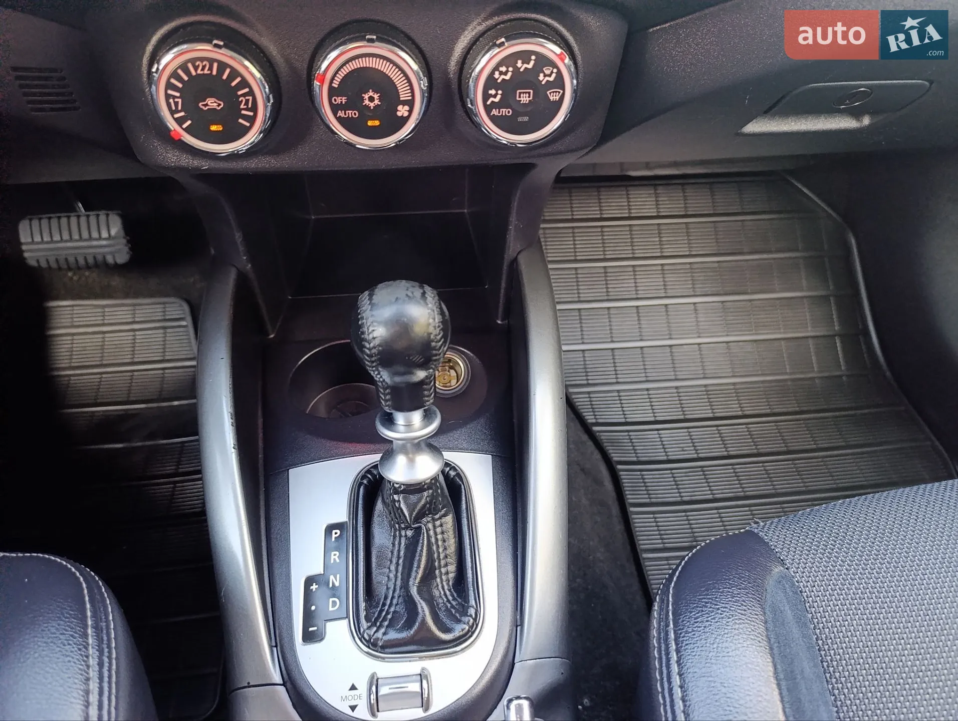 2010 Mitsubishi Outlander - мініатюра 25
