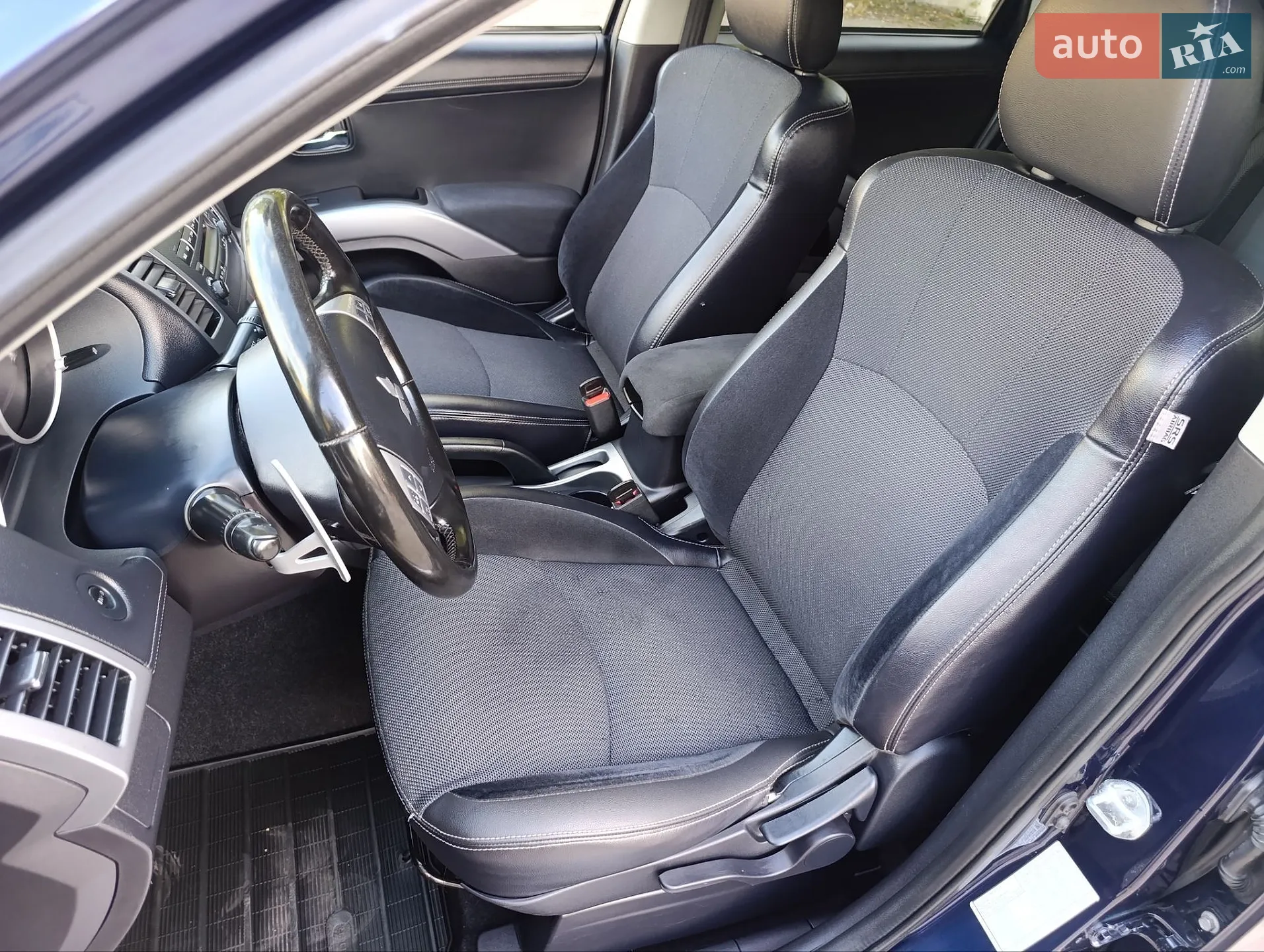 2010 Mitsubishi Outlander - мініатюра 19