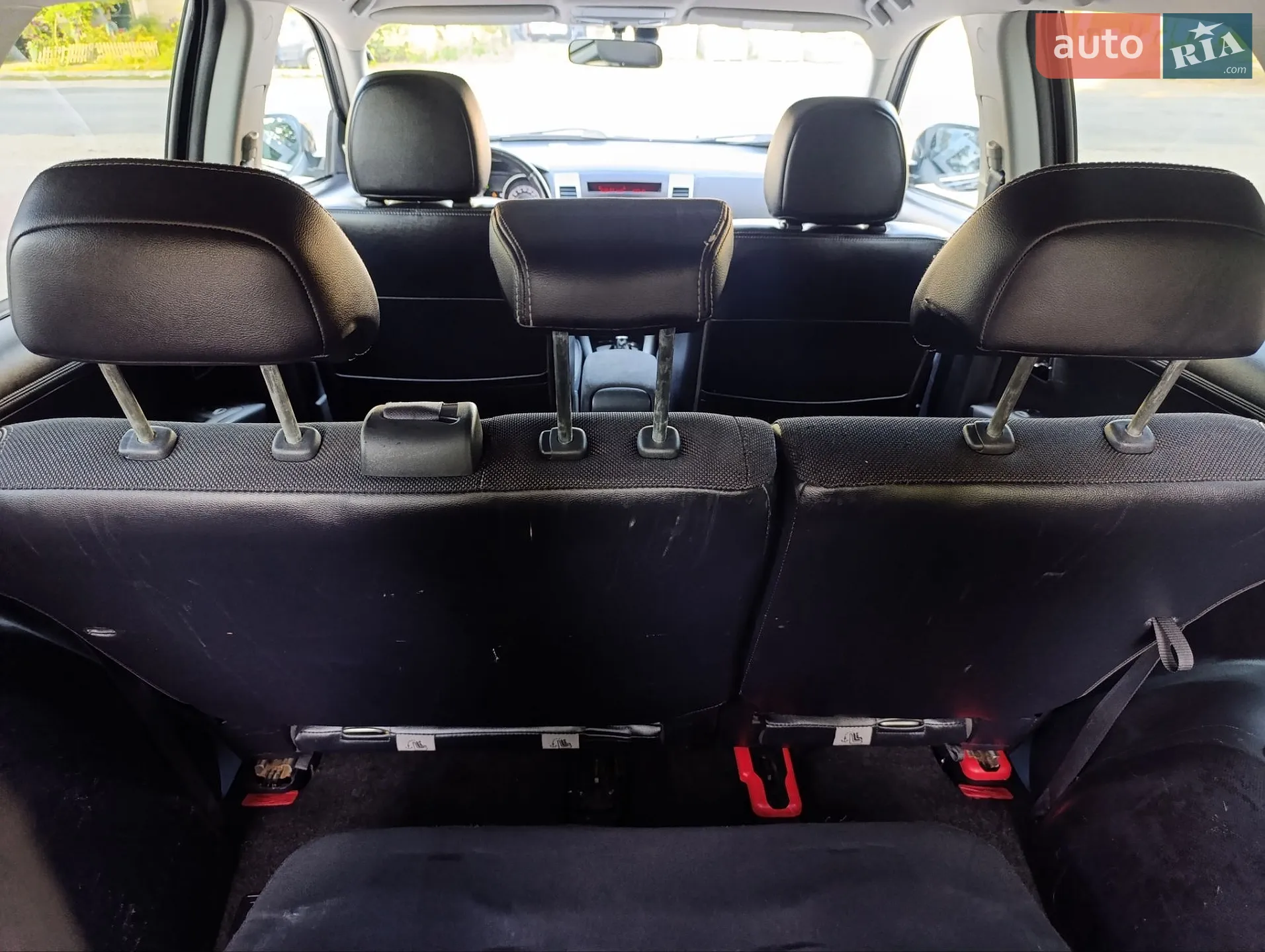 2010 Mitsubishi Outlander - мініатюра 39