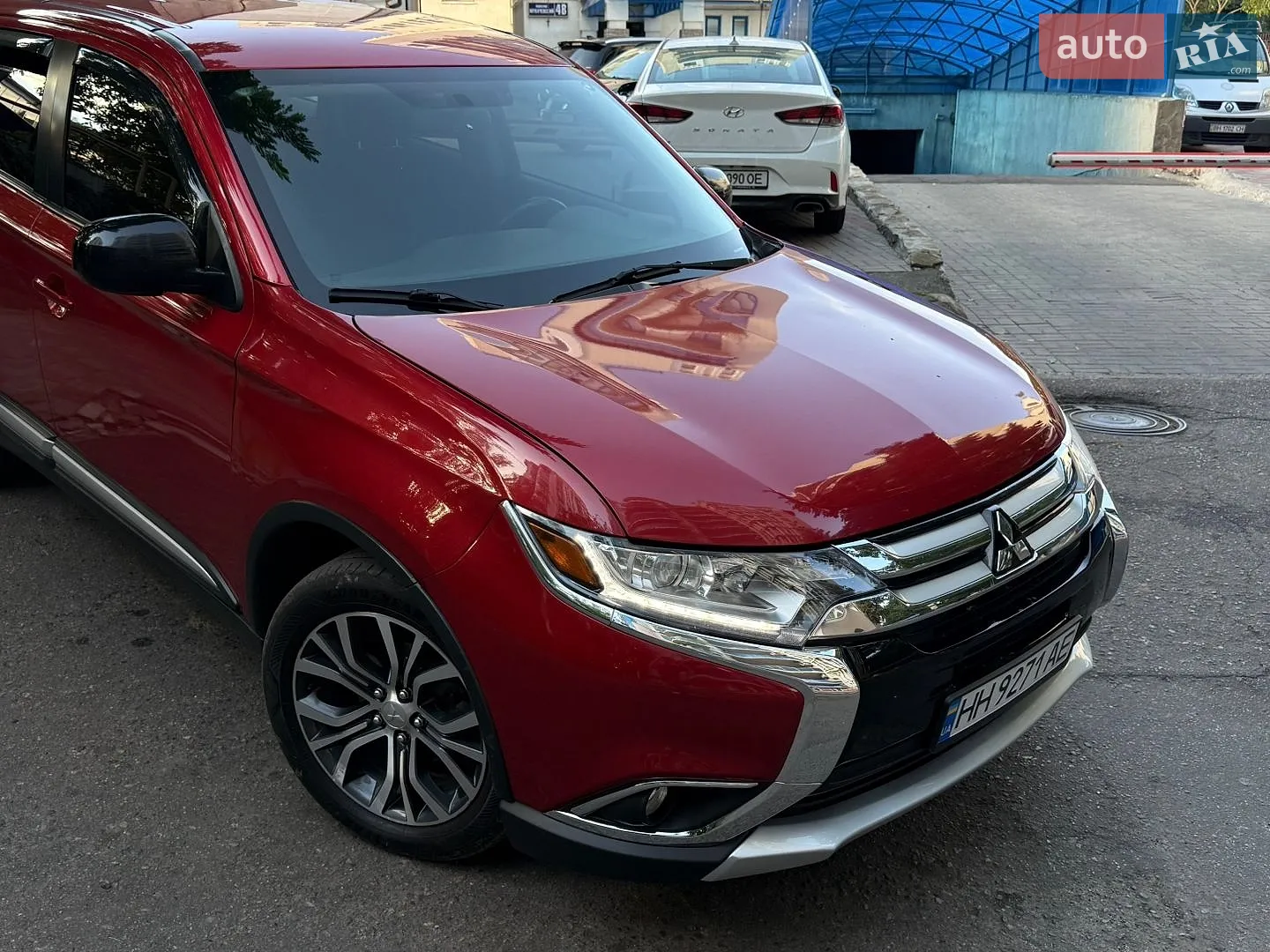 2017 Mitsubishi Outlander - мініатюра 3