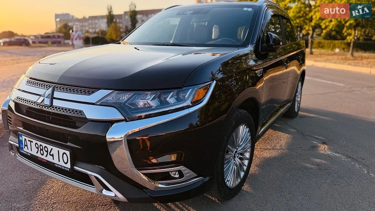 2019 Mitsubishi Outlander - мініатюра 6