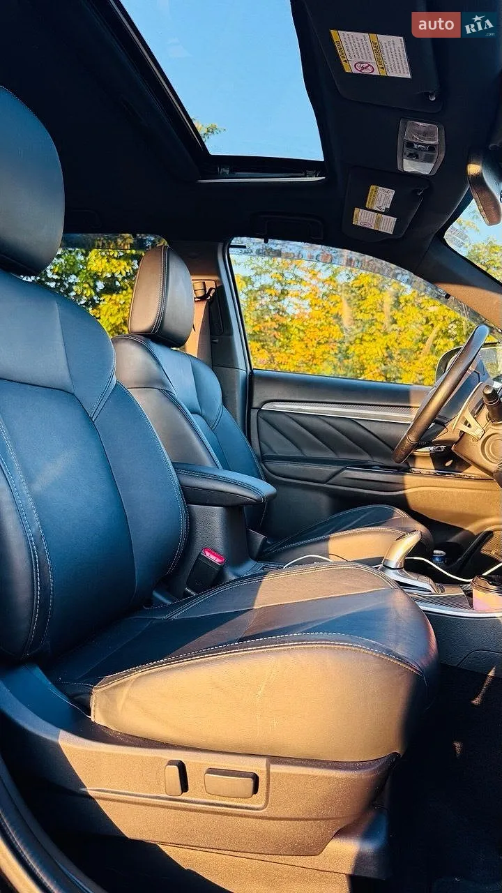 2019 Mitsubishi Outlander - мініатюра 22