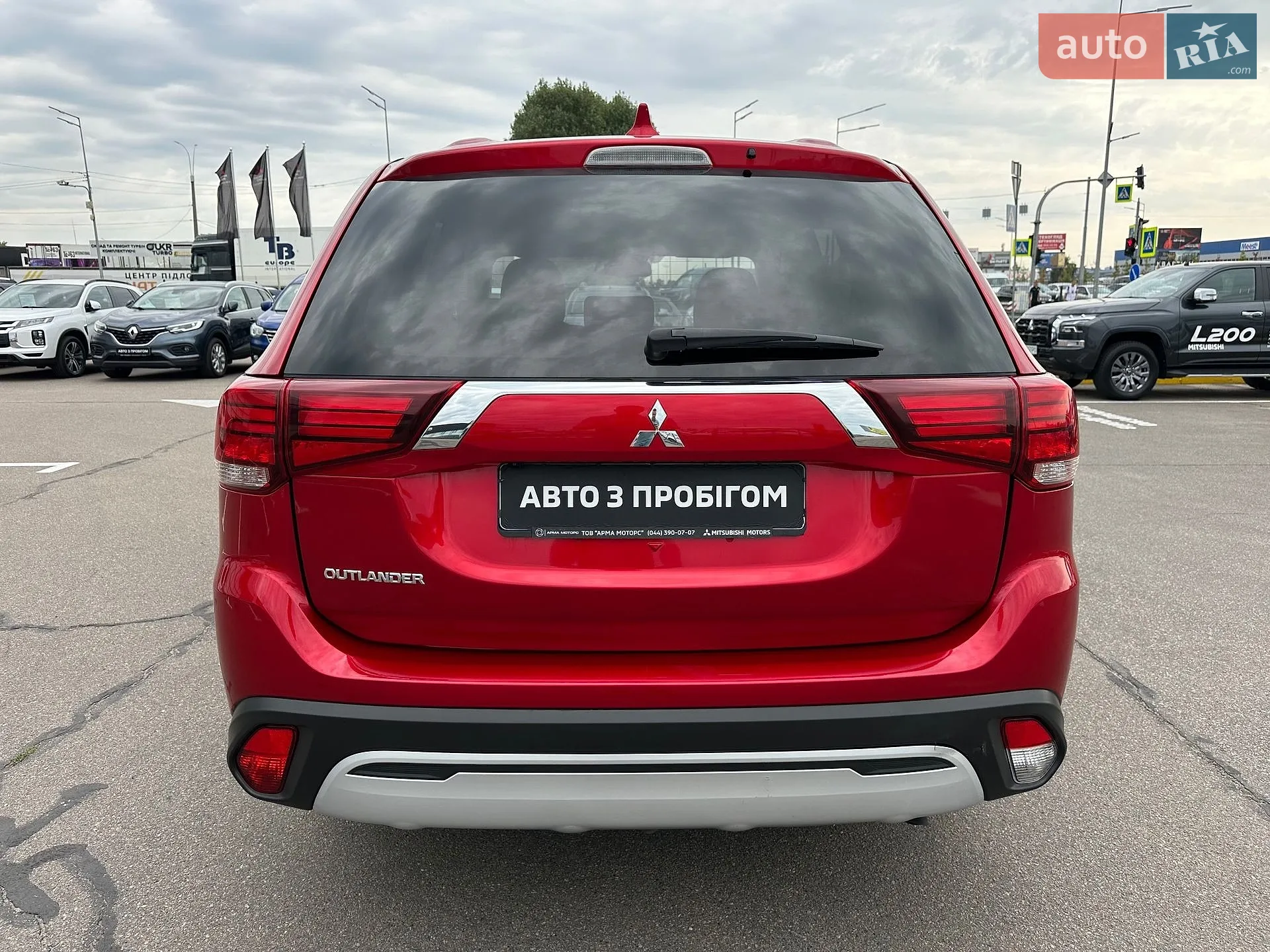 2020 Mitsubishi Outlander - мініатюра 7