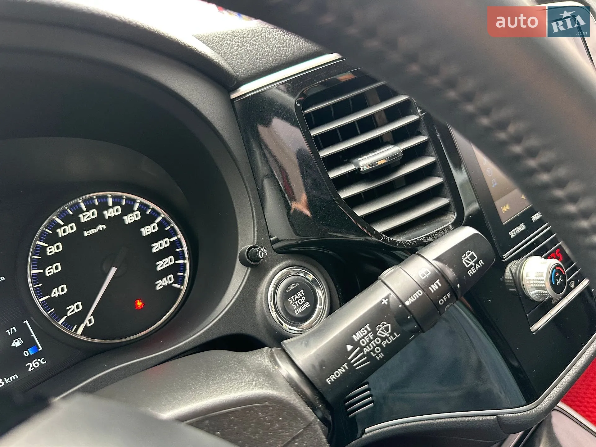 2020 Mitsubishi Outlander - мініатюра 21