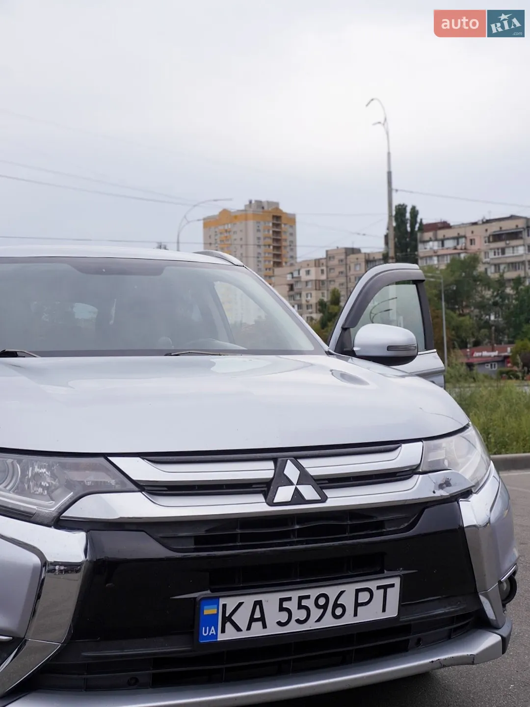 2017 Mitsubishi Outlander - мініатюра 3