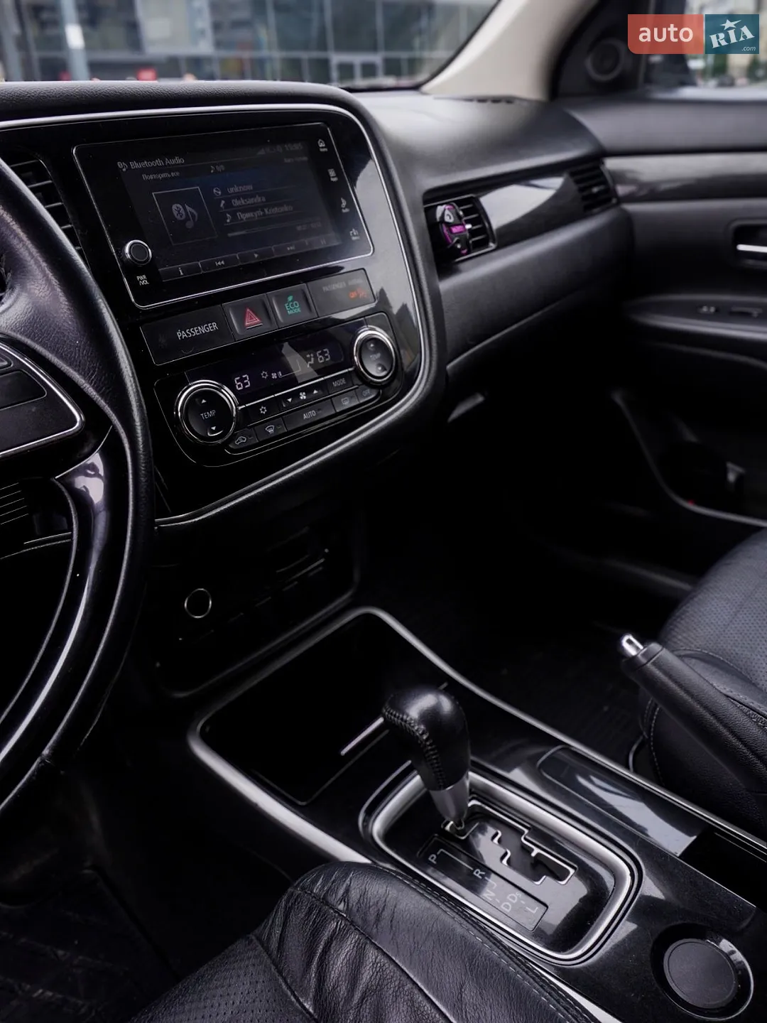 2017 Mitsubishi Outlander - мініатюра 16