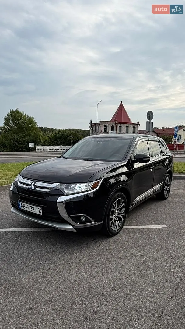 2015 Mitsubishi Outlander - мініатюра 2