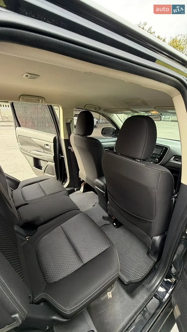 2015 Mitsubishi Outlander - мініатюра 25