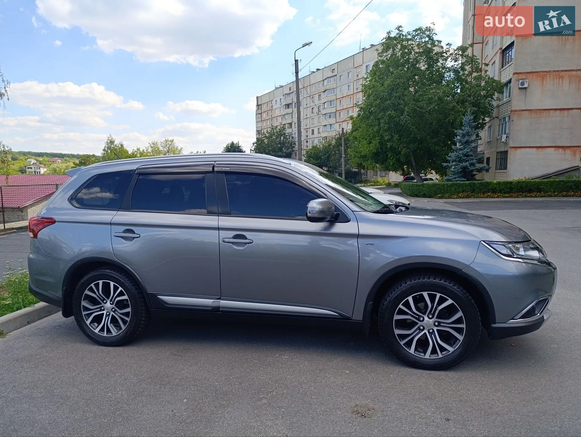 2016 Mitsubishi Outlander - мініатюра 8