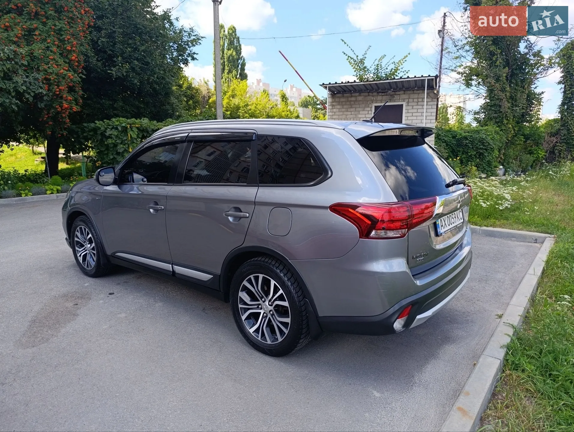2016 Mitsubishi Outlander - мініатюра 9