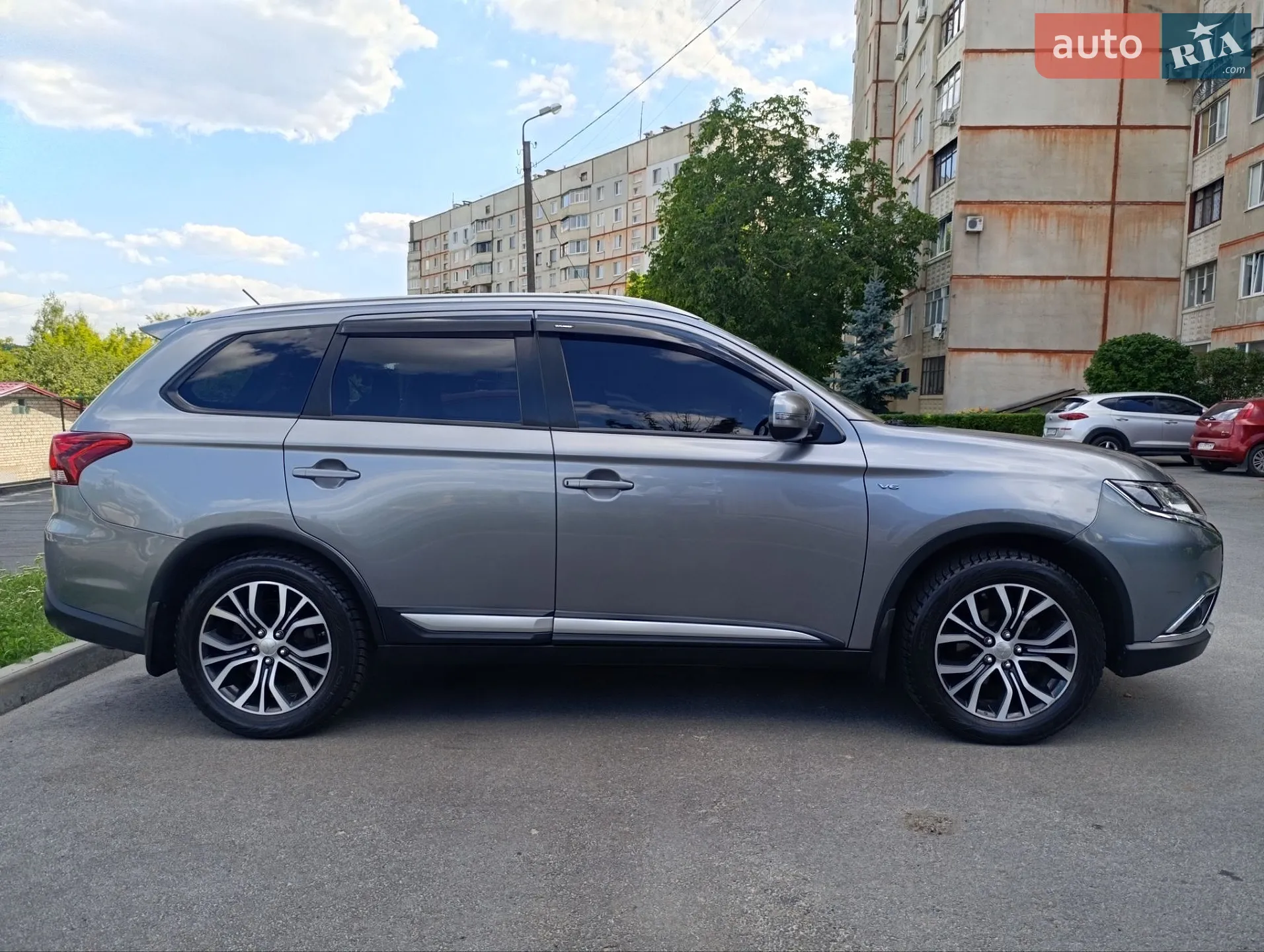 2016 Mitsubishi Outlander - мініатюра 3