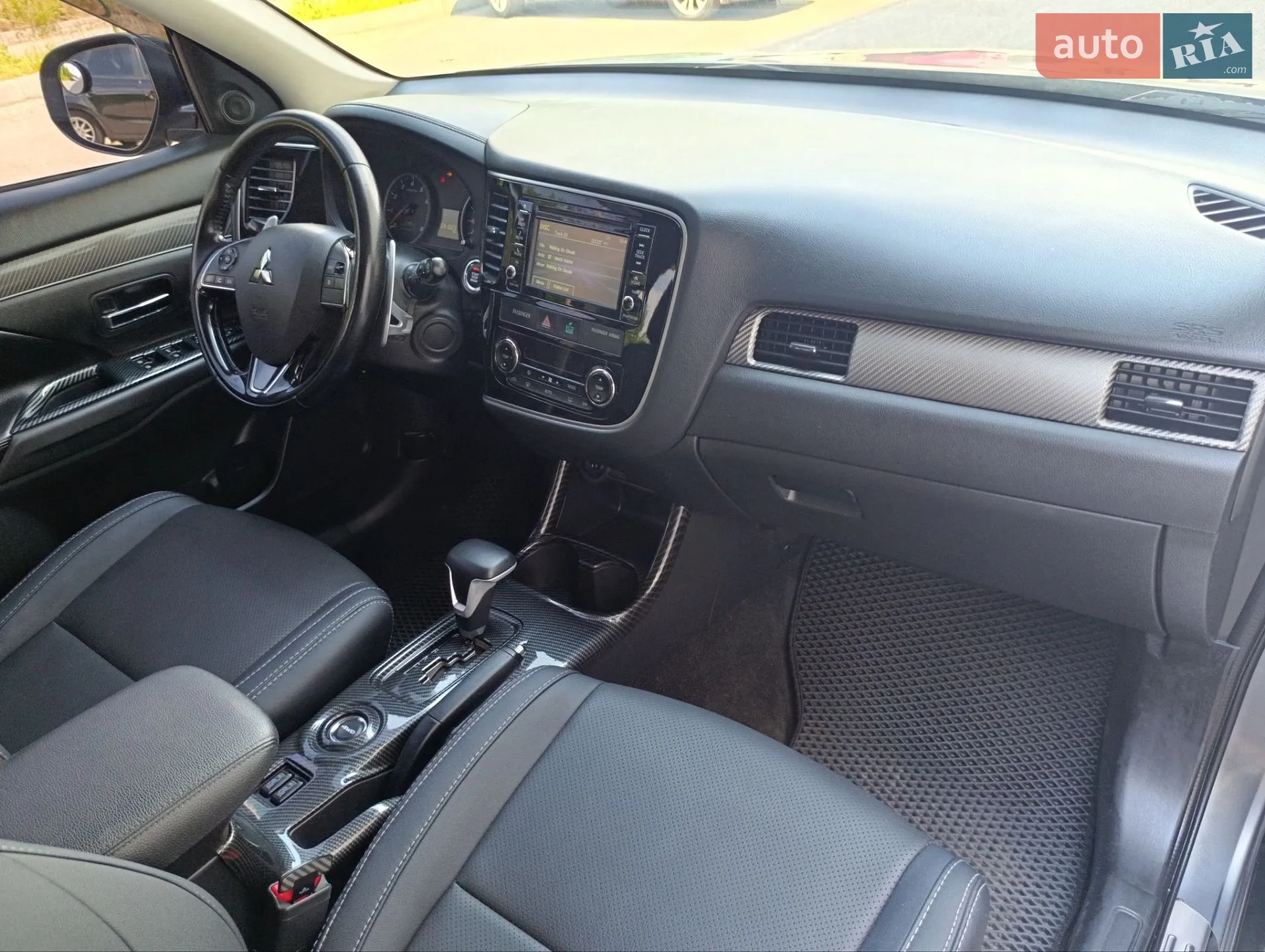 2016 Mitsubishi Outlander - мініатюра 15