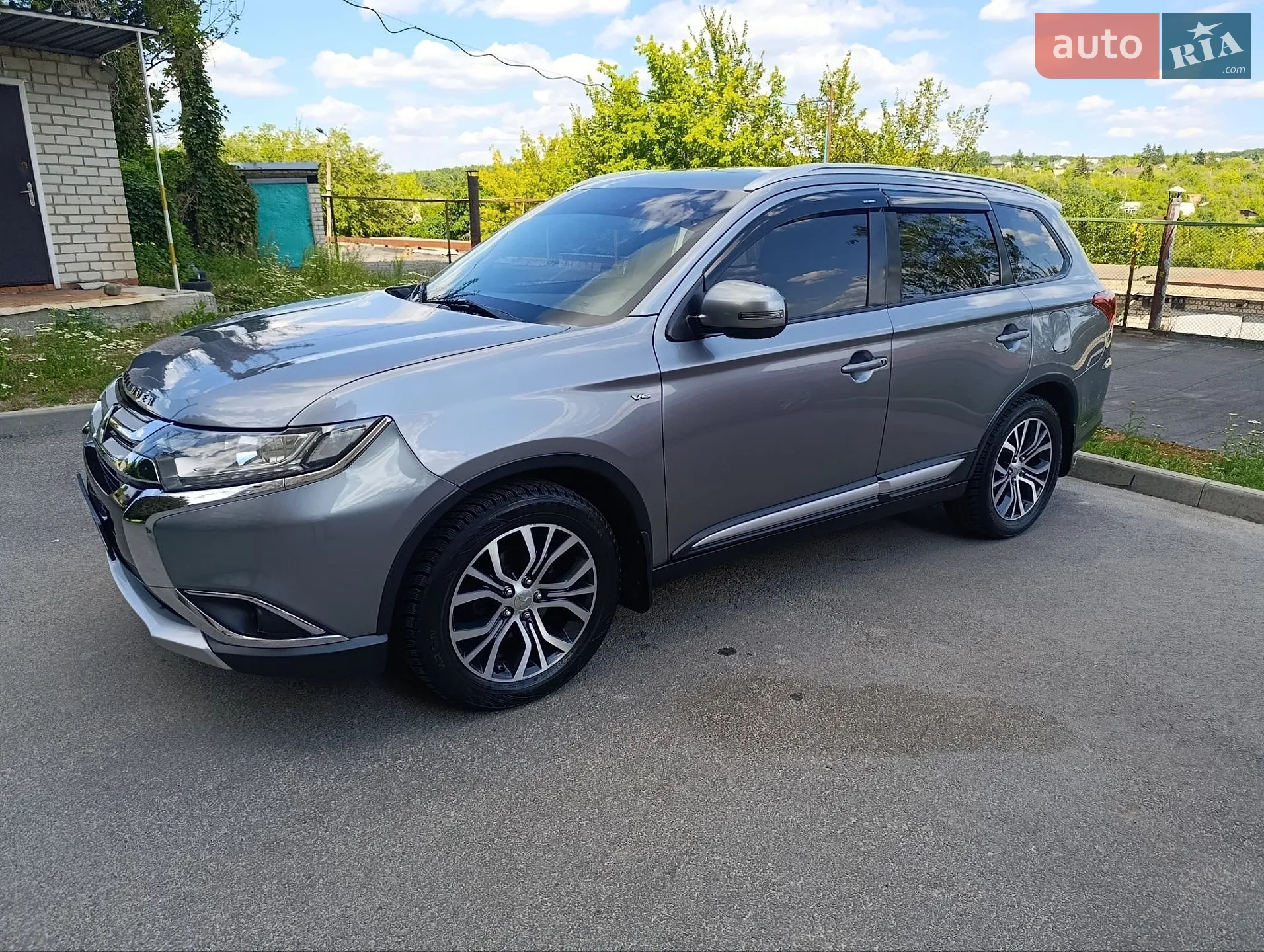 2016 Mitsubishi Outlander - мініатюра 11