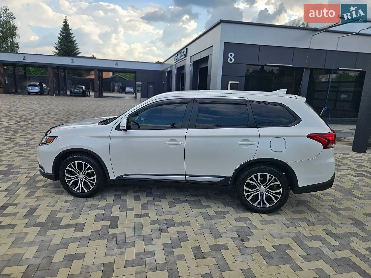 2018 Mitsubishi Outlander - мініатюра 4