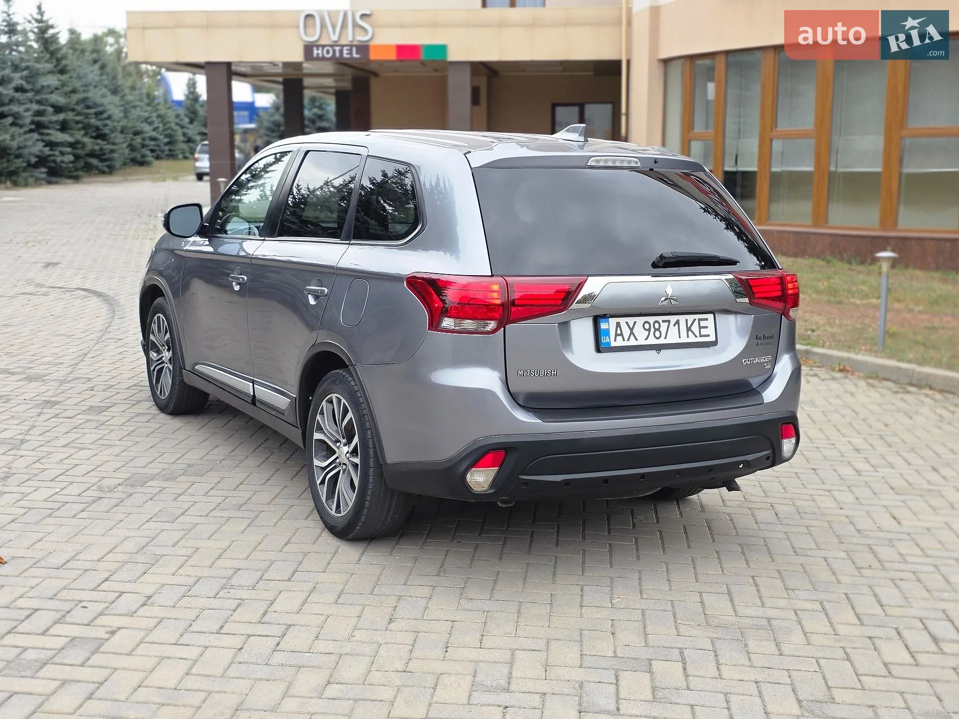 2017 Mitsubishi Outlander - мініатюра 4