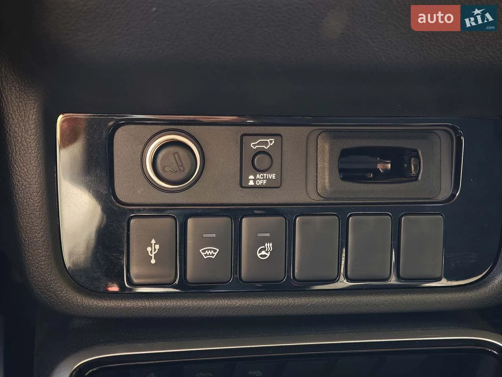 2021 Mitsubishi Outlander - мініатюра 23