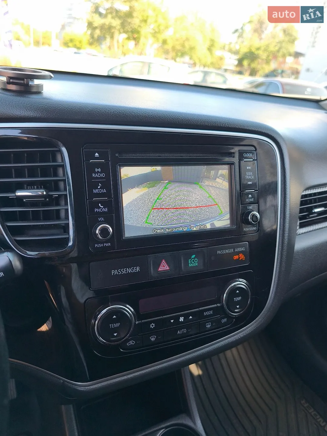 2015 Mitsubishi Outlander - мініатюра 13