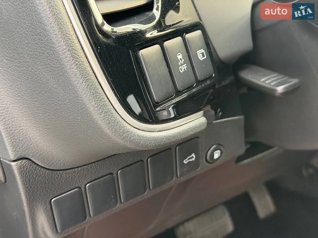 2019 Mitsubishi Outlander - мініатюра 15