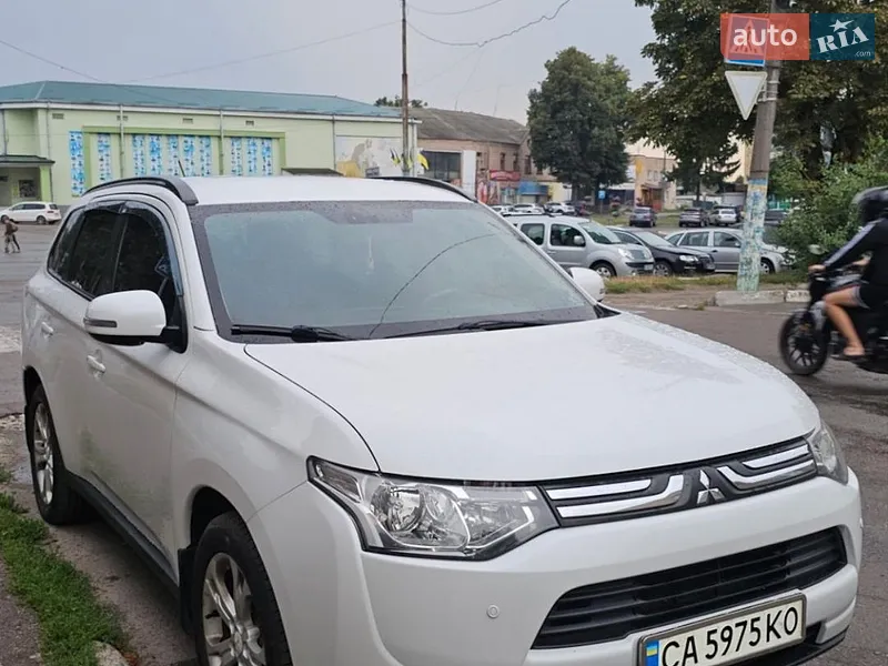 Mitsubishi Outlander