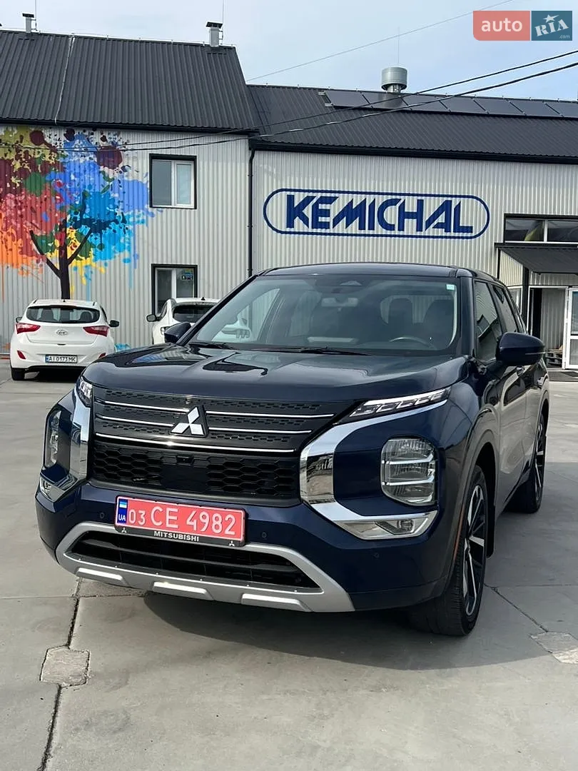 2022 Mitsubishi Outlander - мініатюра 6