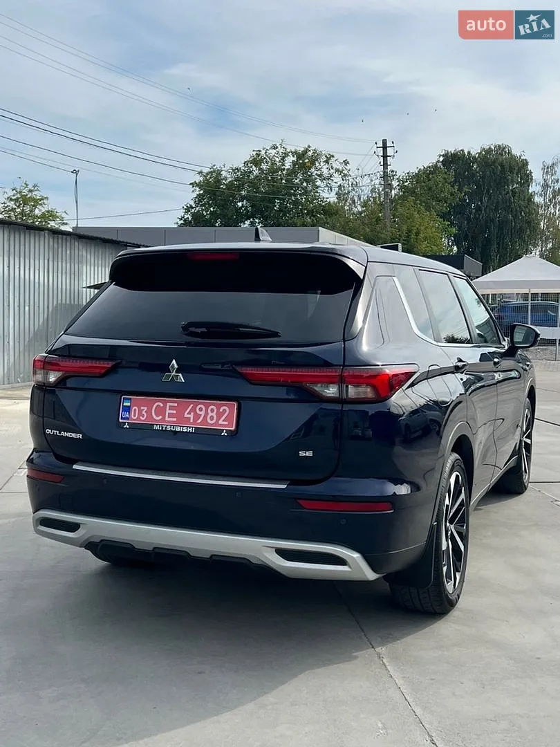 2022 Mitsubishi Outlander - мініатюра 17