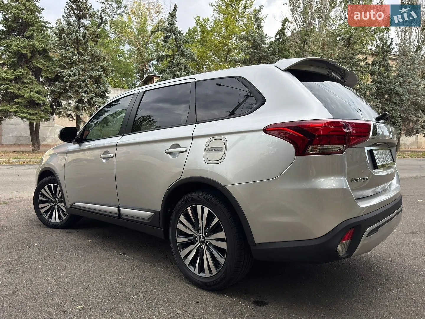 2019 Mitsubishi Outlander - мініатюра 9