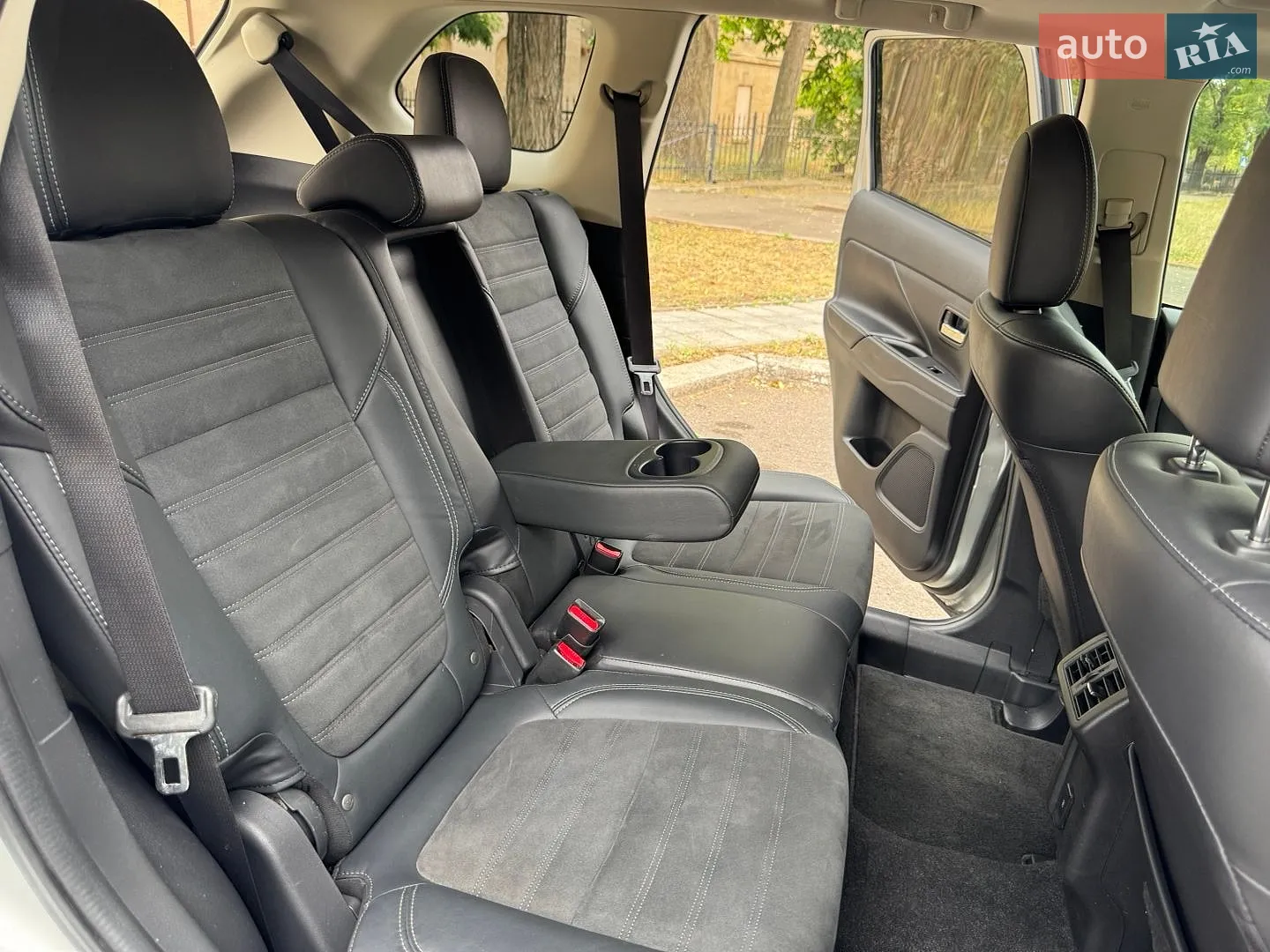 2019 Mitsubishi Outlander - мініатюра 22