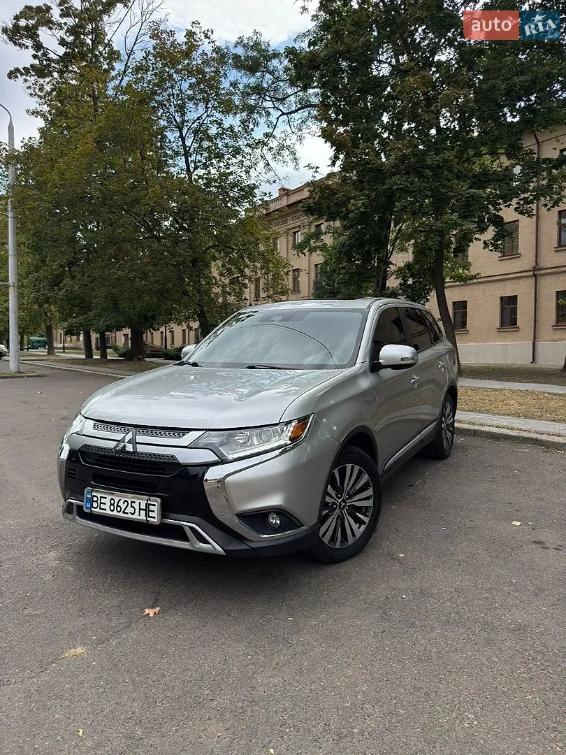2019 Mitsubishi Outlander - мініатюра 4