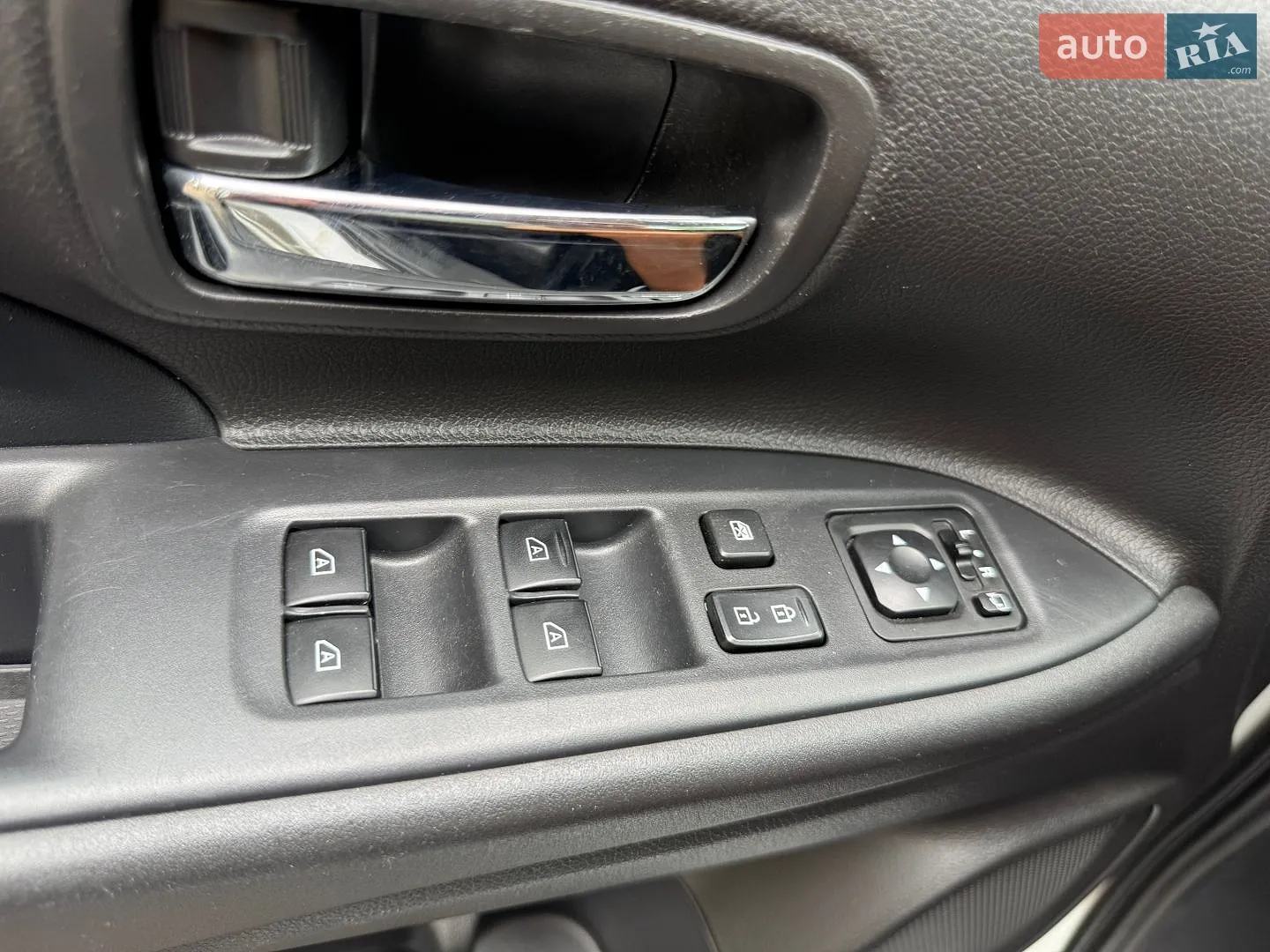 2019 Mitsubishi Outlander - мініатюра 34