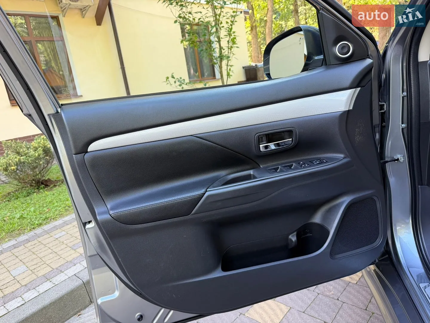2014 Mitsubishi Outlander - мініатюра 76