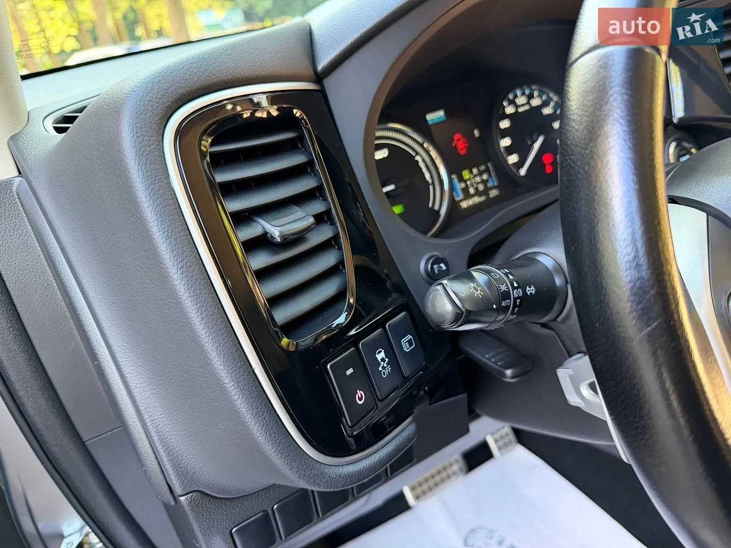 2014 Mitsubishi Outlander - мініатюра 83