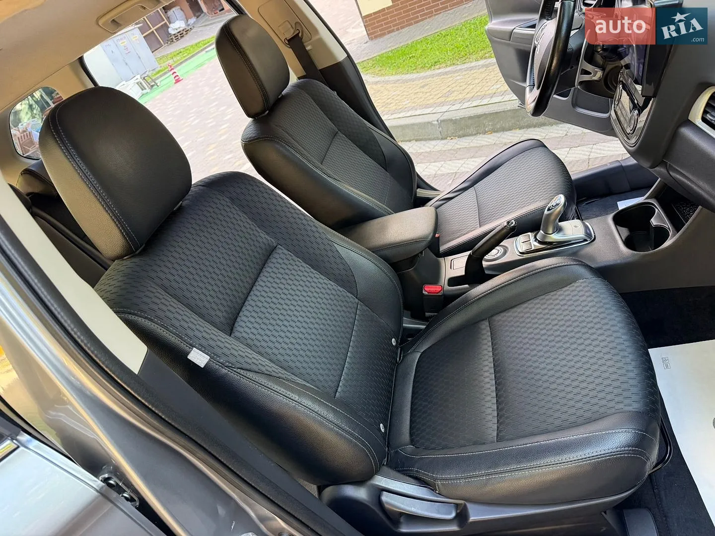 2014 Mitsubishi Outlander - мініатюра 93