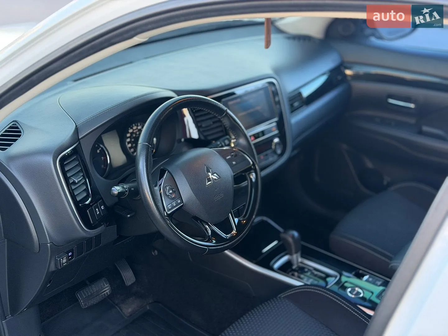 2019 Mitsubishi Outlander - мініатюра 13