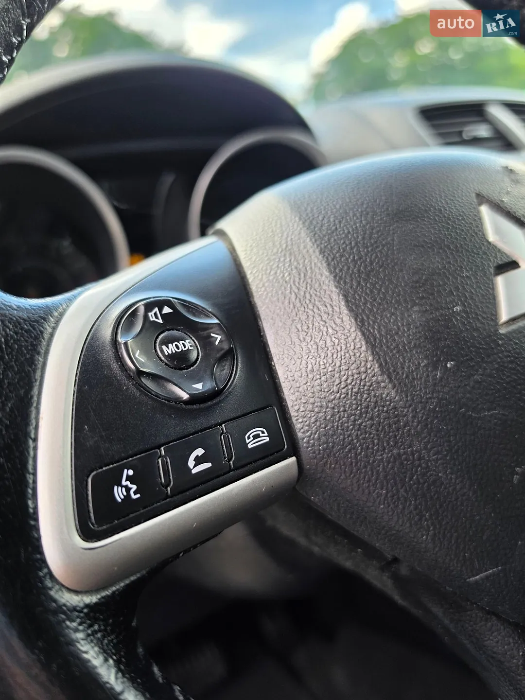 2015 Mitsubishi Outlander - мініатюра 30