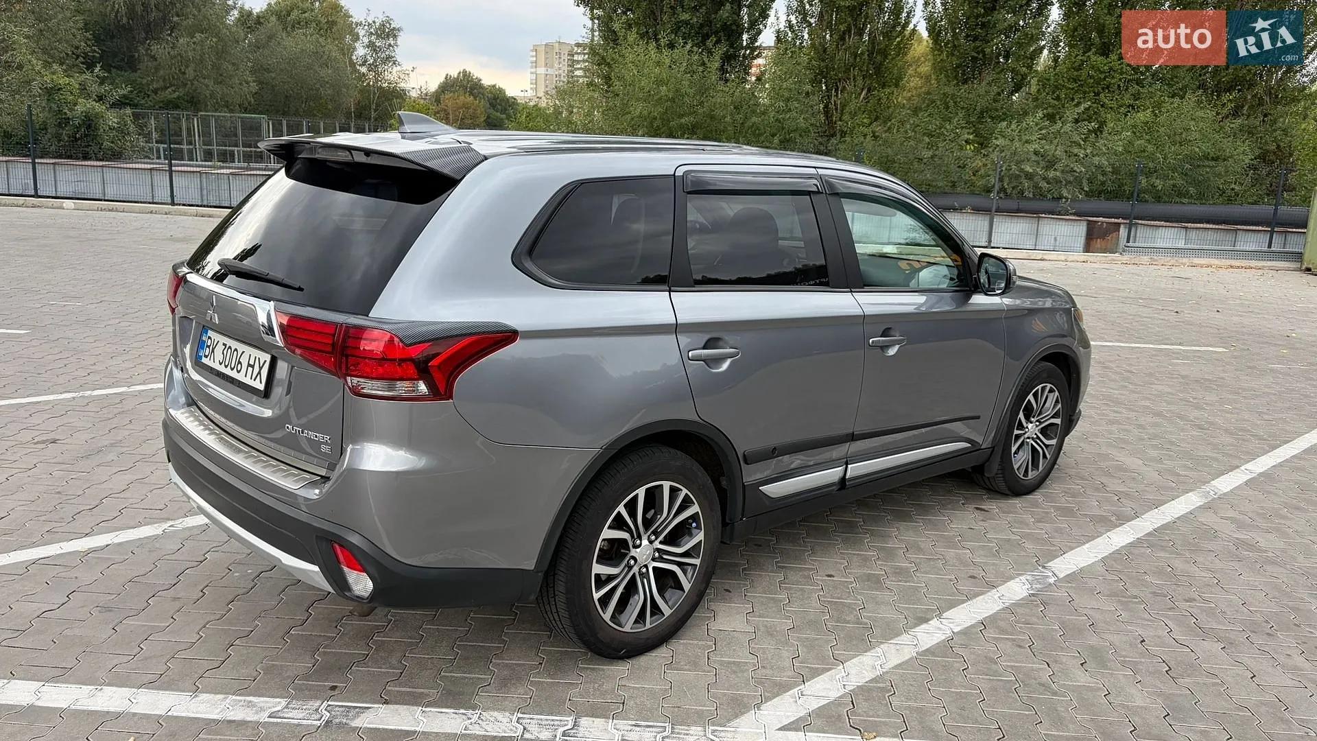 2017 Mitsubishi Outlander - мініатюра 9