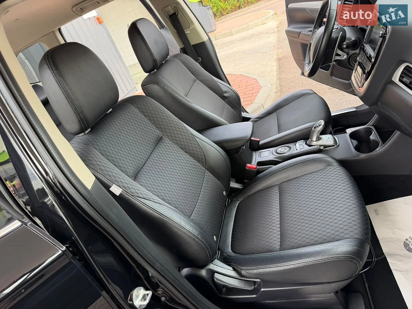 2015 Mitsubishi Outlander - мініатюра 96
