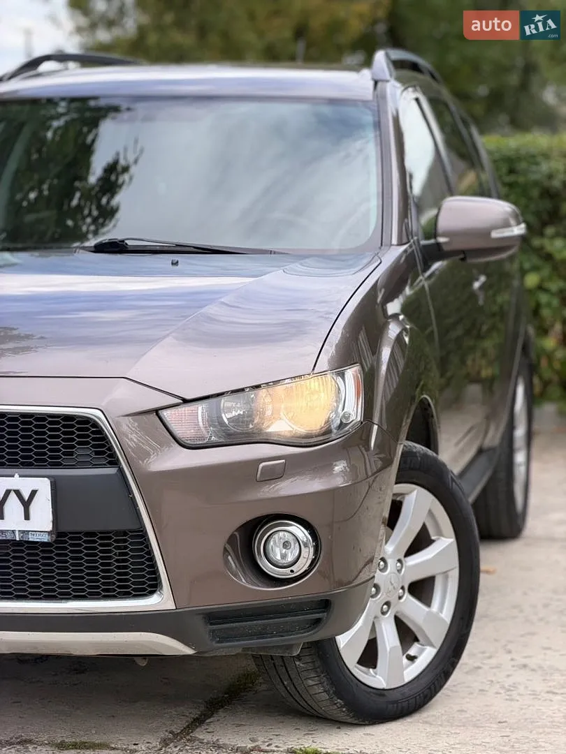 2012 Mitsubishi Outlander - мініатюра 8