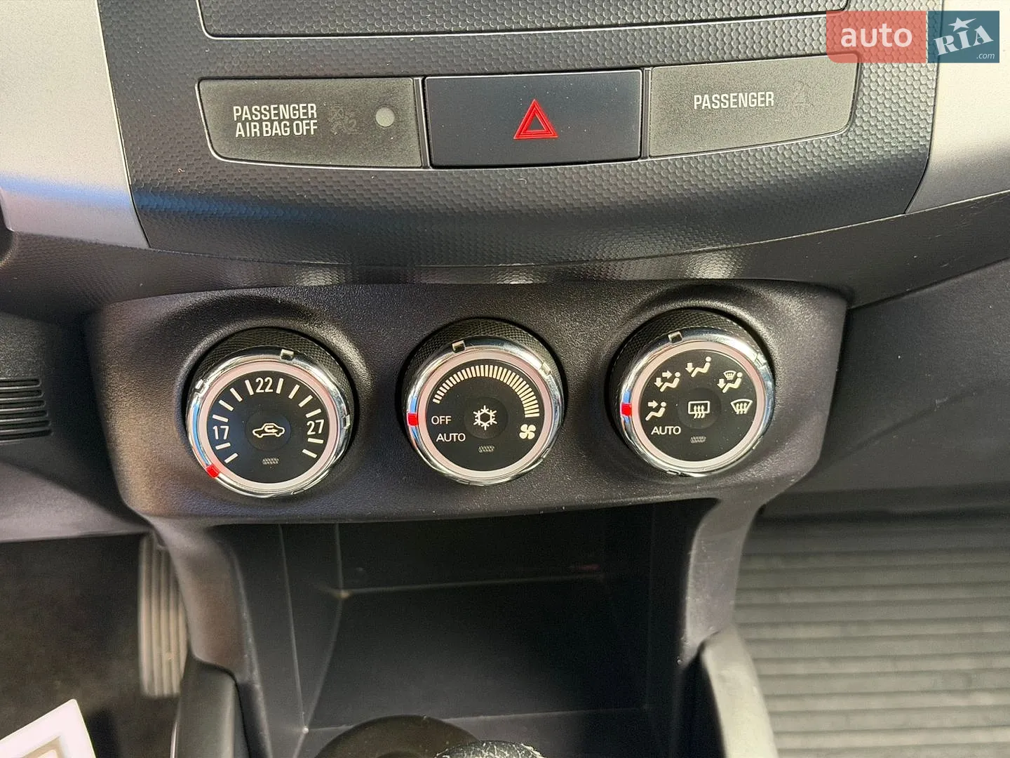 2012 Mitsubishi Outlander - мініатюра 41