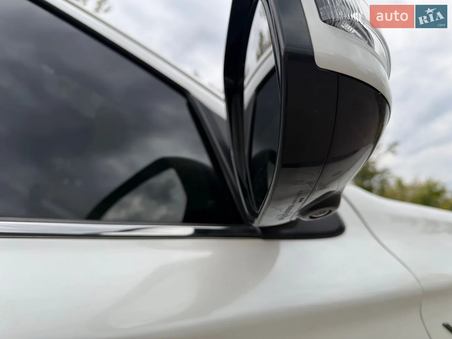 2017 Mitsubishi Outlander - мініатюра 3