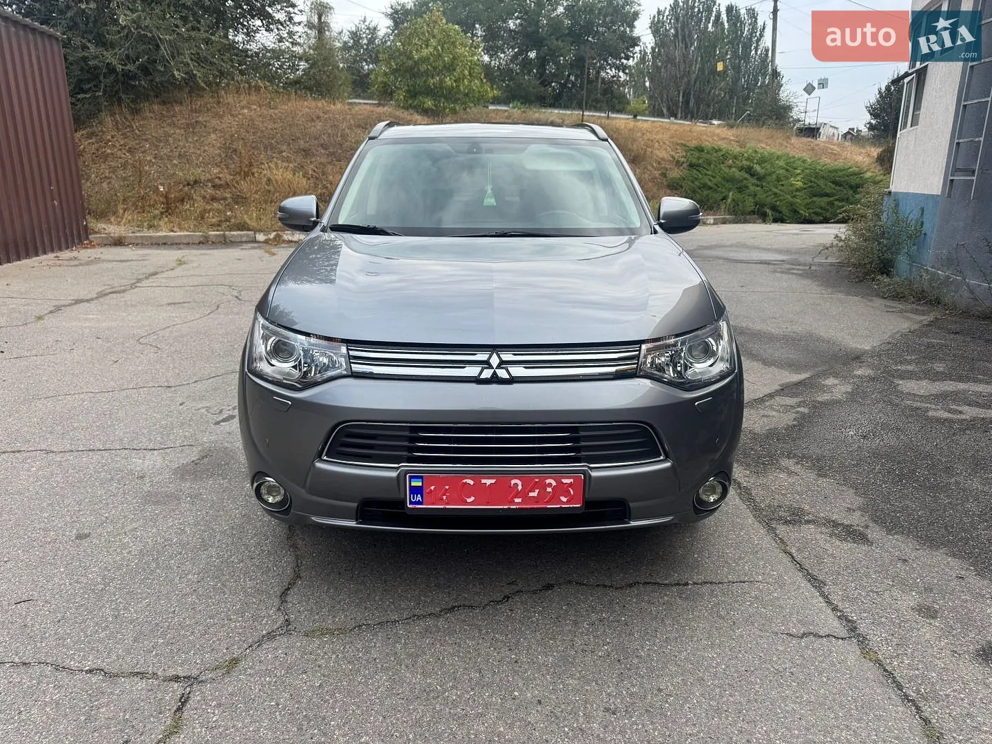 2013 Mitsubishi Outlander - фото 1
