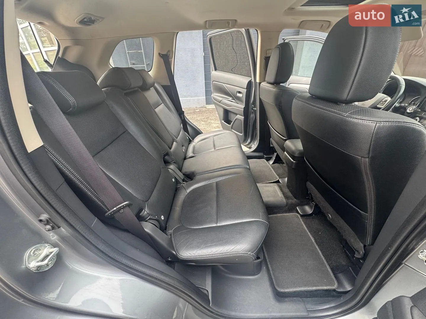 2013 Mitsubishi Outlander - мініатюра 16